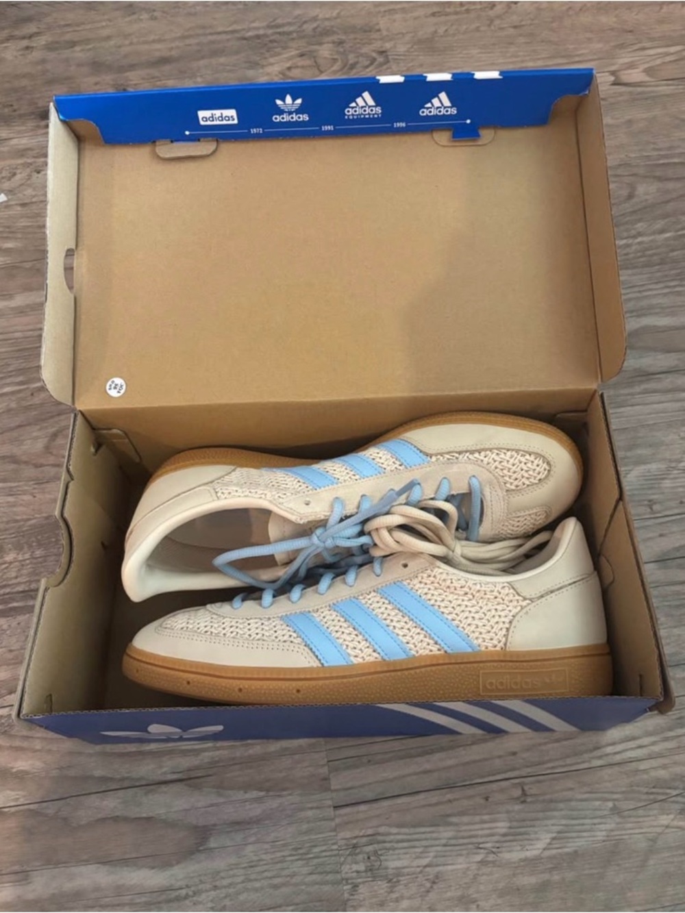 adidas women’s  Cream and Light Blue Classic Three-Stripe Sneakers